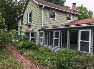 1176 Oregon Rd, Cortlandt Manor, NY 10567