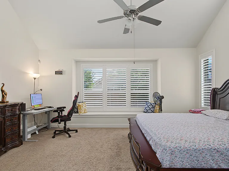 8701 Fairway Ln — Photo 10