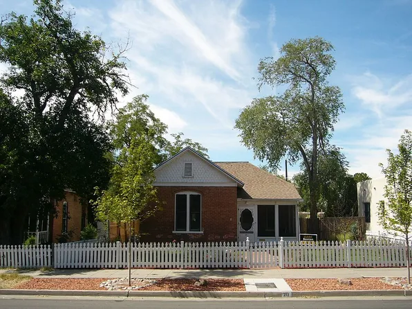 211 High St SE, Albuquerque, NM 87102