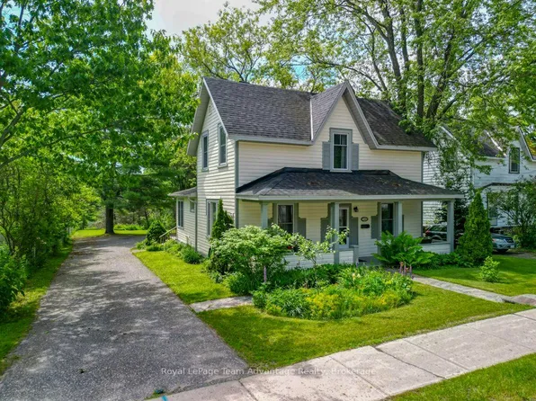 35 William St, Parry Sound, ON P2A 1V2