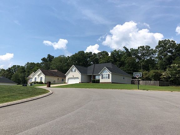 4th image of 197 Candie Ln