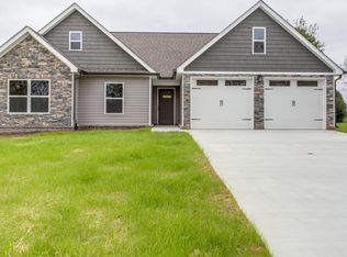 208 Moss Dr, McMinnville, TN 37110