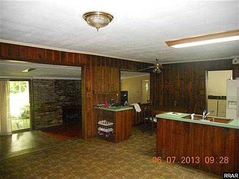 4th image of 1112 Walker Ave