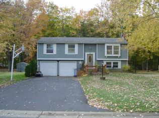 70 Reddick Ln, Rochester, NY 14624