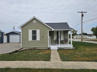 412 E Delaware Ave, Casey, IL 62420