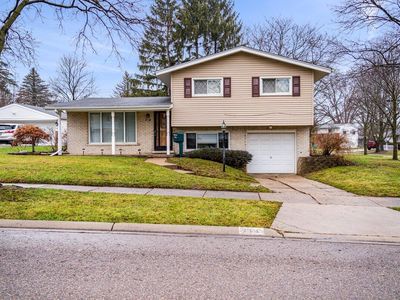 714 Sweetbriar, Milford, MI, 48381
