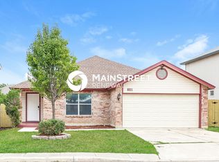 8011 Chestnut Barr Dr, Converse, TX 78109