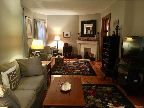 4th image of 374 McKinley Pkwy