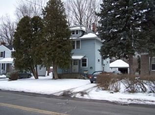 1046 N Military Rd, Niagara Falls, NY 14304