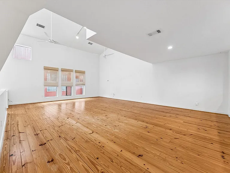 6130 Grand Blvd — Photo 24