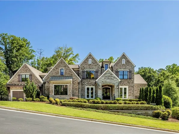 3858 Teesdale Ct, Sandy Springs, GA 30350