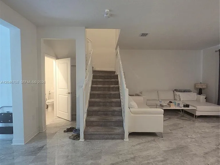 21124 NE 8th Ave #211 — Photo 2