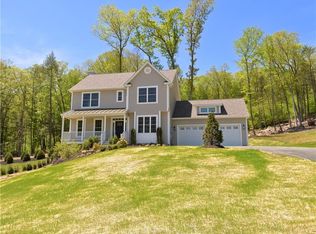 12 Hollow Dr, Brookfield, CT 06804