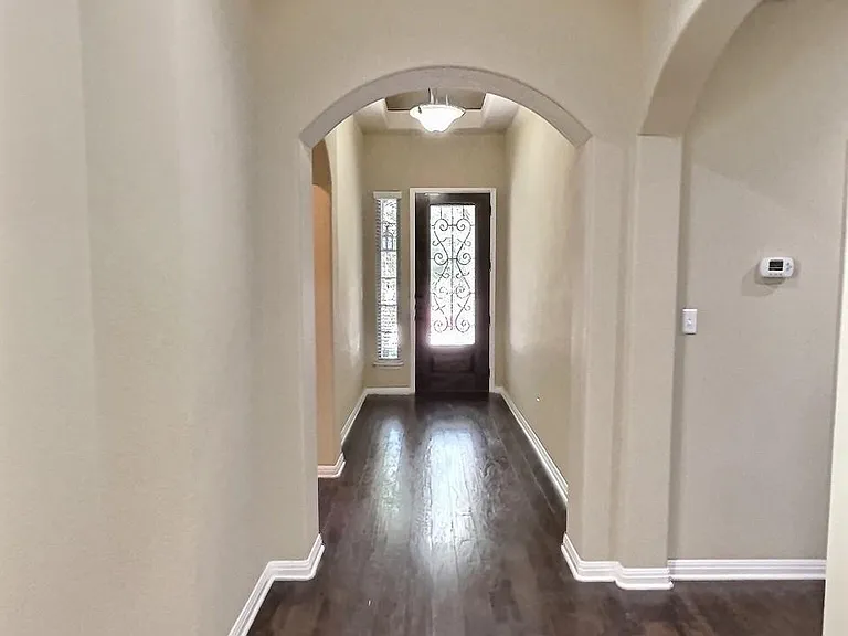 115 Driftwood Dr — Photo 3