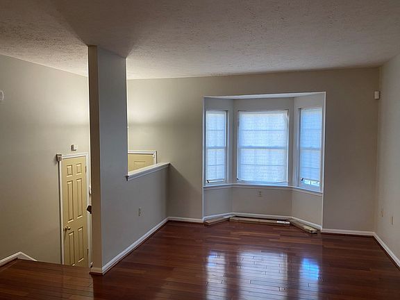 4th image of 10608 Joyceton Dr