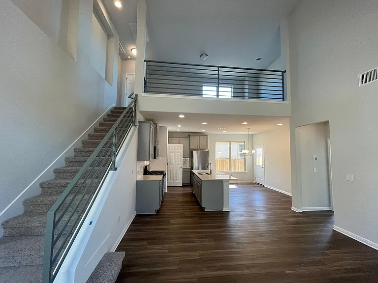 105 Durmont Pass — Photo 5
