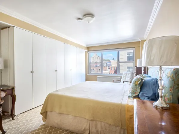 650 Park Avenue image 7 of 9