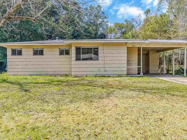 4509 Versailles Dr, Pensacola, FL 32505