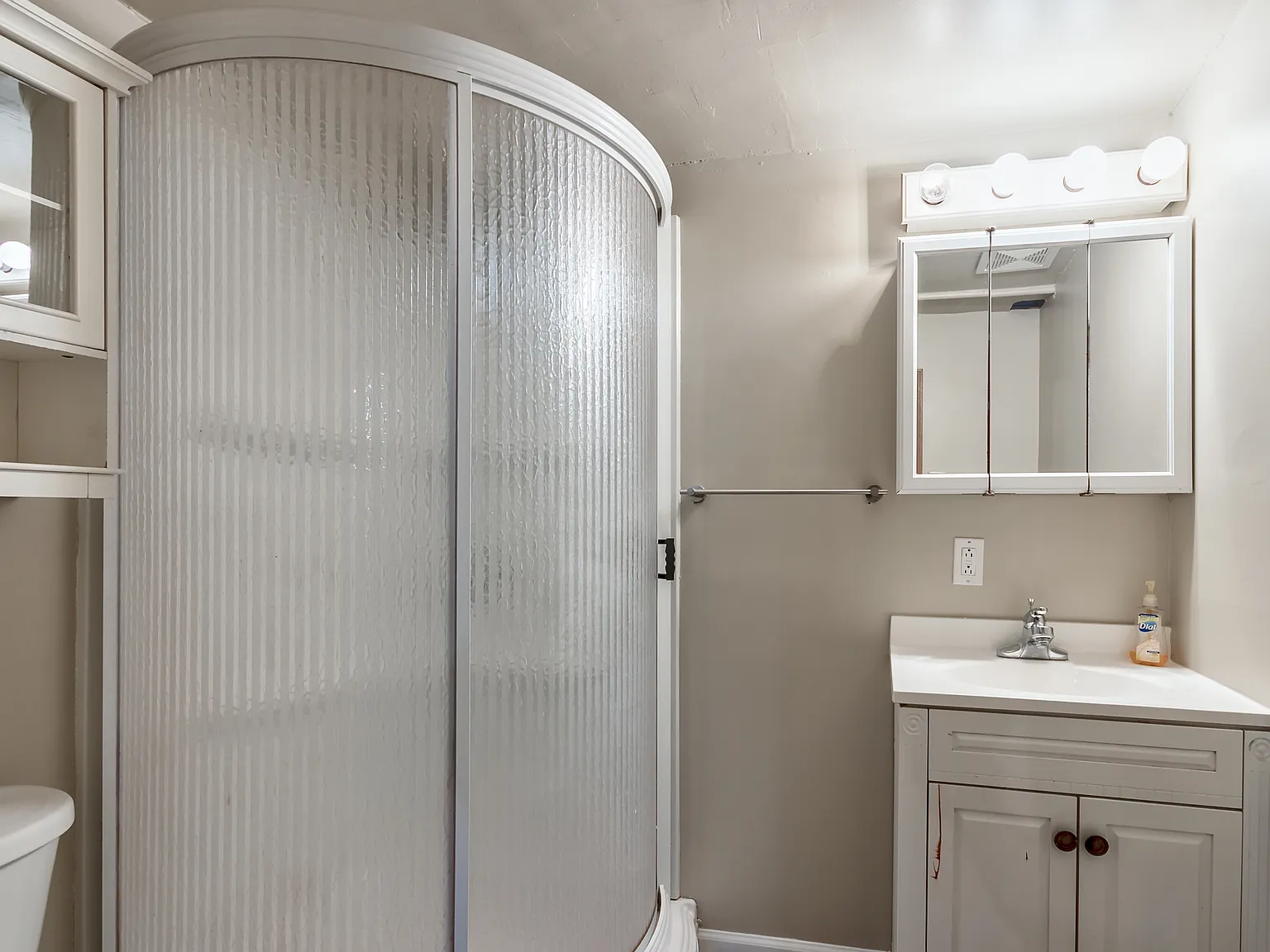 3401 Havenbrook Dr — Photo 2
