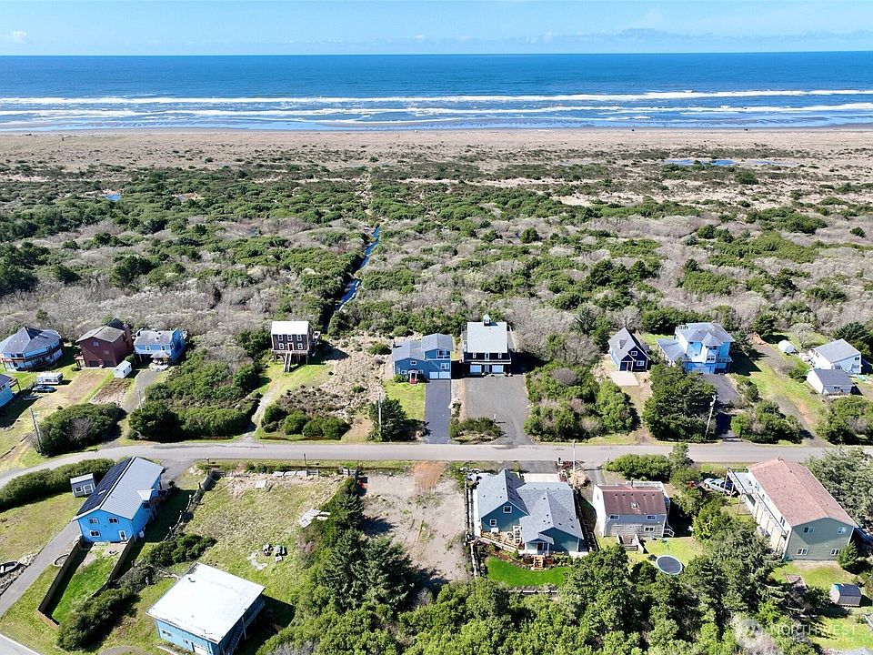 1st image of 578 Sand Dune Avenue SW