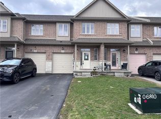 71 Fairgrounds Dr, Hamilton, ON L0R1C0