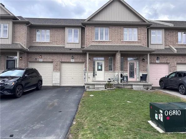 71 Fairgrounds Dr, Hamilton, ON L0R 1C0