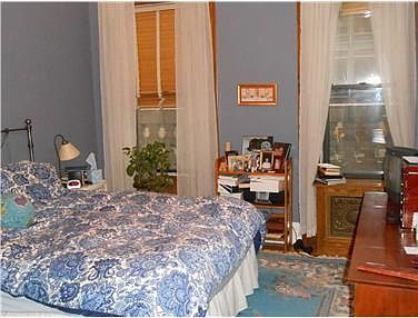 3rd image of 205 W 54th St APT 3D