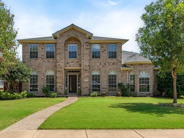 9316 Big Foot Dr, Plano, TX 75025