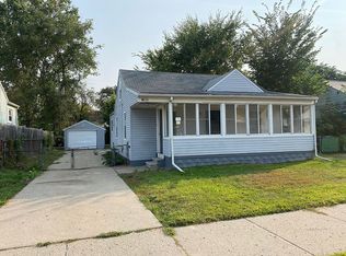 8276 Chapp Ave, Warren, MI 48089