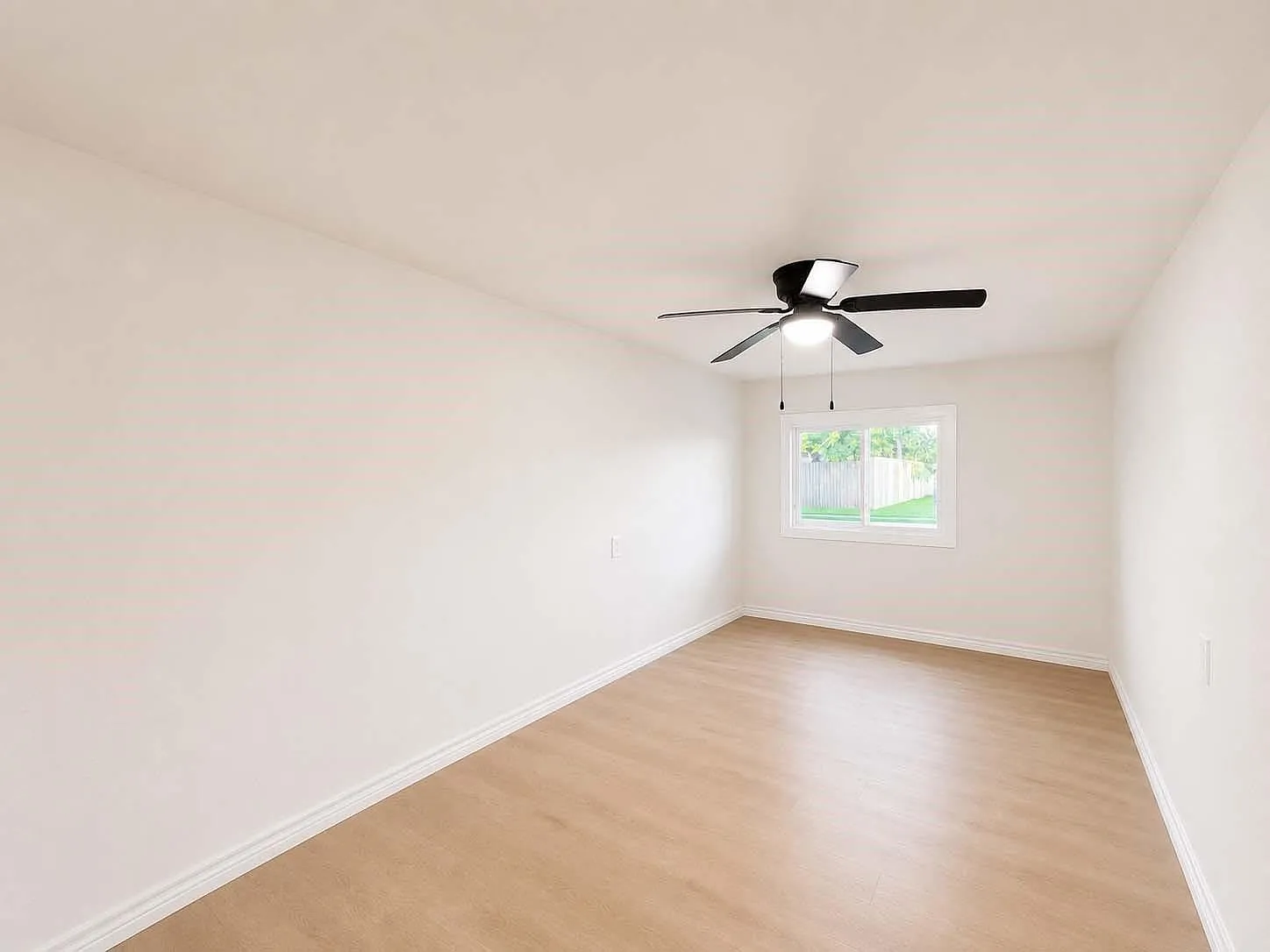 2 bed, 1.0 bath, $1,199 — Photo 4