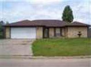 4555 Meadowbrook St, Vidor, TX 77662