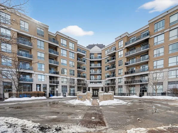 111 Civic Square Gate #207, Aurora, ON L4G 0S6