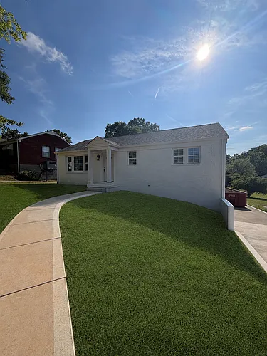 221 Clearview Dr Photo 1