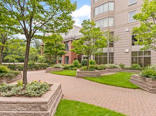 5881 Spring Garden Rd #902, Halifax, NS B3H 4S3