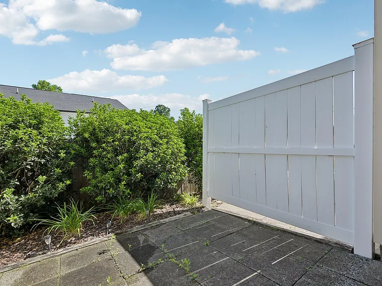 278 S Raleigh St — Photo 32