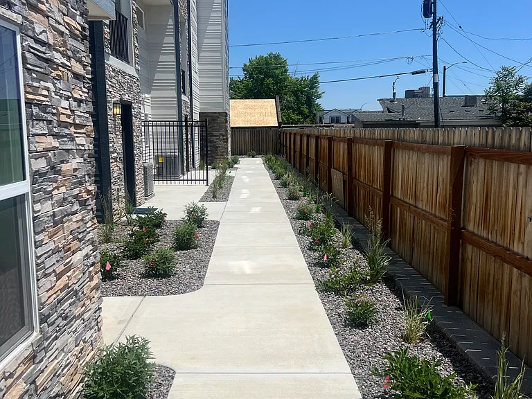 1518 Ingalls St — Photo 5