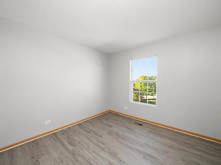 1688 W Turtle Creek Ln — Photo 16