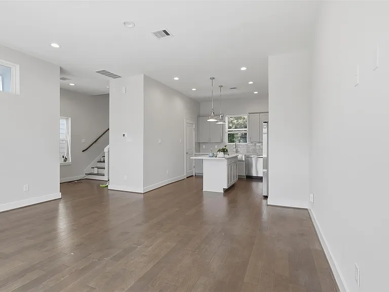 5305 Donovan Gardens Ln — Photo 29