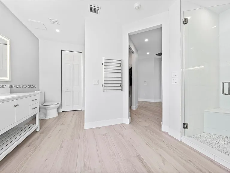 18742 SW 55th St — Photo 30