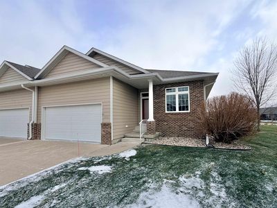 222 Brookline Trl, Dakota Dunes, SD, 57049