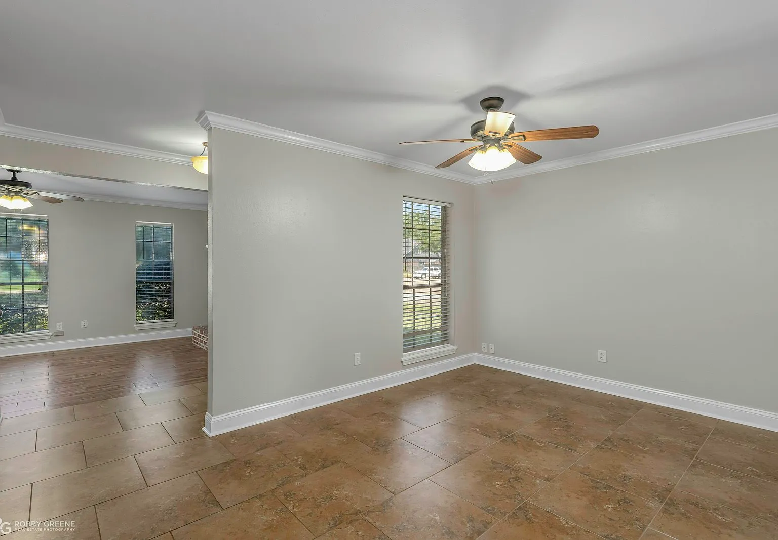 10001 Stratmore Circle — Photo 2