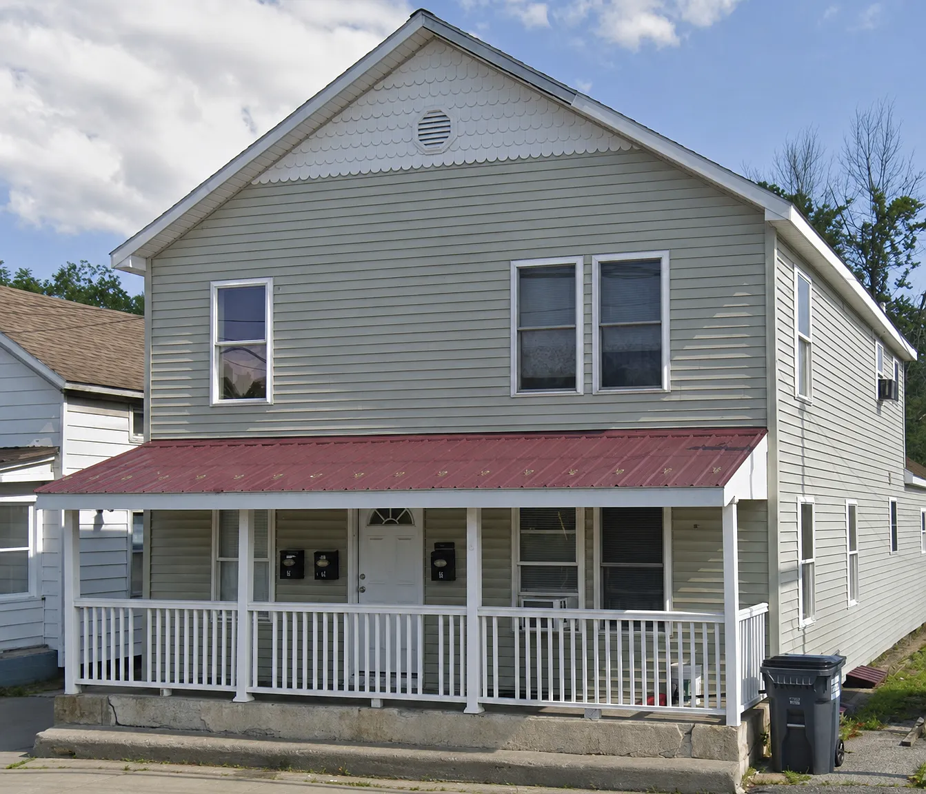 3 bed, 800 sqft, $1,400 — Photo 1