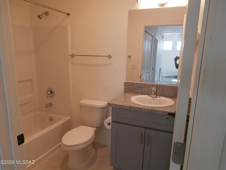 348 S Paseo Tierra — Photo 9