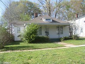 2nd image of 216 Lee Ave