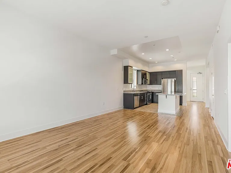 12920 Runway Rd #340 — Photo 23