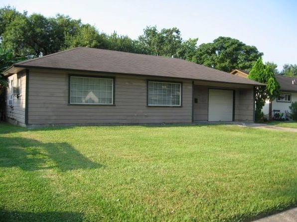 1216 Armor Ave