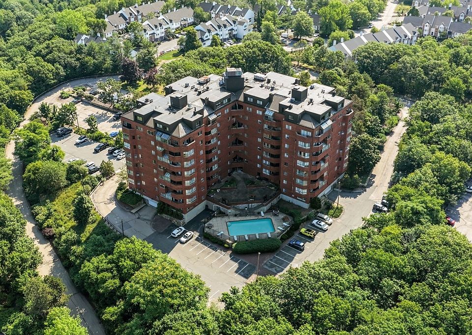 1st image of 200 Burkhall St Unit 505
