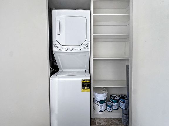 5th image of 9415 Gold Coast Dr Unit B7