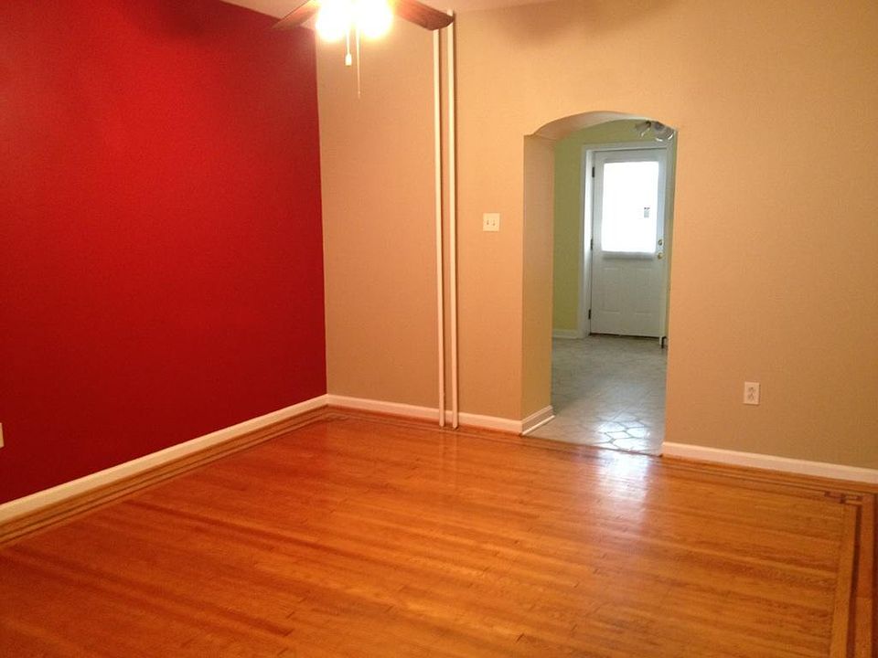 2nd image of 3427 Crawford St
