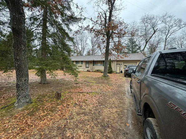4592 Shady Lane Rd, Oscoda, MI 48750
